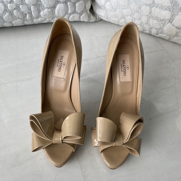 Valentino heels, patent with bow - Picture 1 of 6
